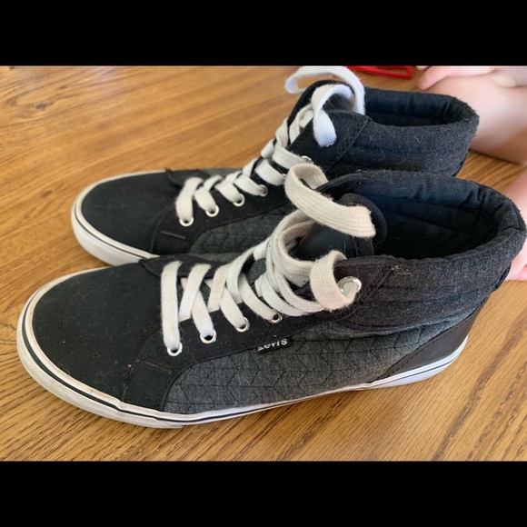 Levi’s high top shoes - Picture 2 of 5